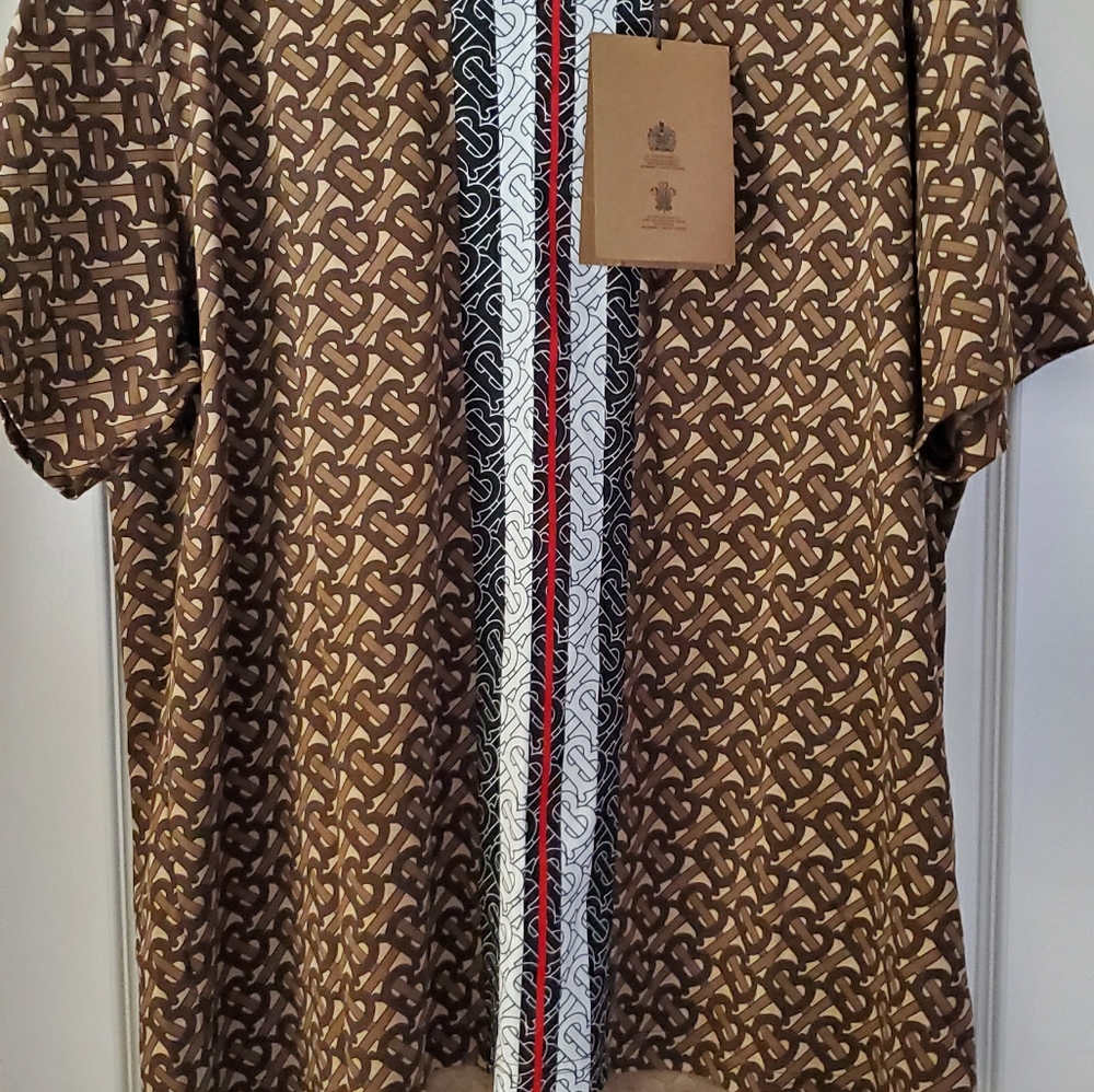 MAN BURBERRY TShirt
